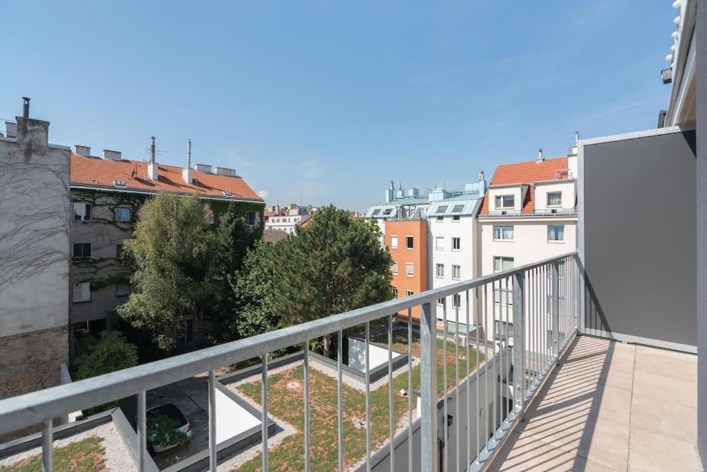 Neu Und Hell In Zentraler Ruhelage Mit Parkplatz Apartment Wien Ngoại thất bức ảnh