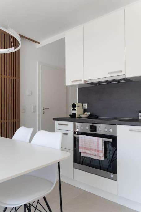 Neu Und Hell In Zentraler Ruhelage Mit Parkplatz Apartment Wien Ngoại thất bức ảnh
